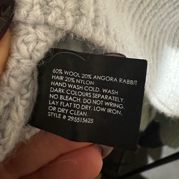 Club Monaco Crop Turtleneck Sweater - Picture 4 of 4